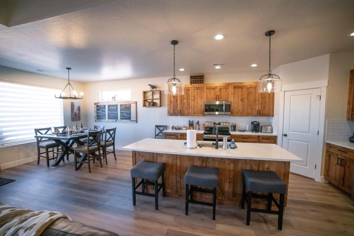 Red Canyon Bunkhouse At Kanab - New West Properties Екстериор снимка