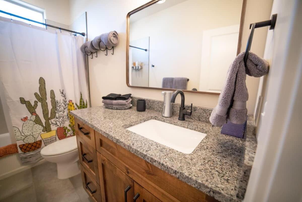 Red Canyon Bunkhouse At Kanab - New West Properties Екстериор снимка