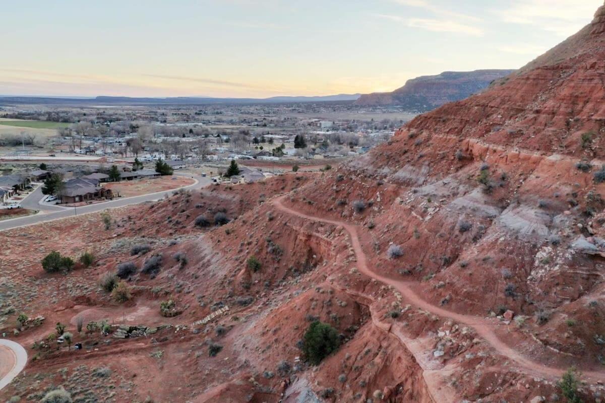 Red Canyon Bunkhouse At Kanab - New West Properties Екстериор снимка